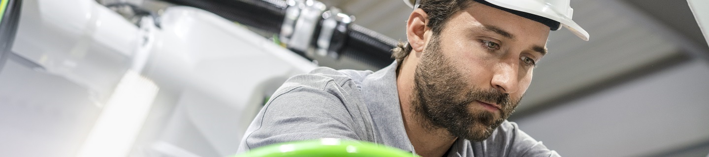 hero3_manufacturing_2020_global_internal