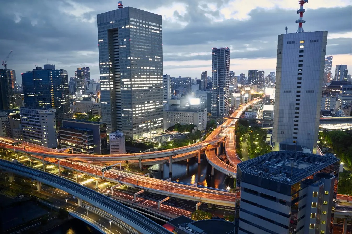 imgi_2_imgi_42_image-1748570766327