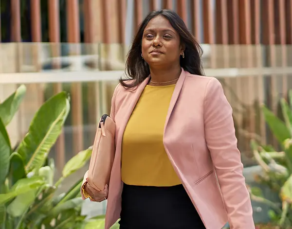 imgi_8_WomenatHPE_2-1698680336864