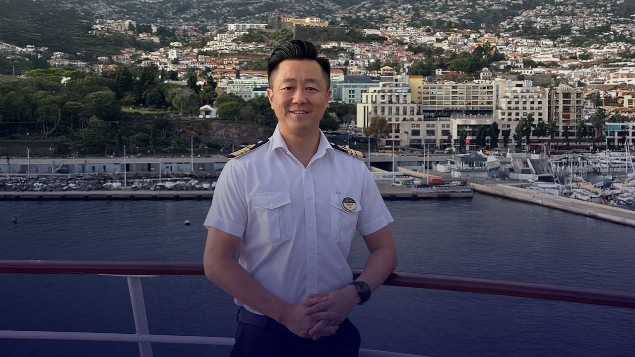 Ju, Hotel Director at MSC Cruises, sharing his career testimonial about the welcoming and supportive onboard environment