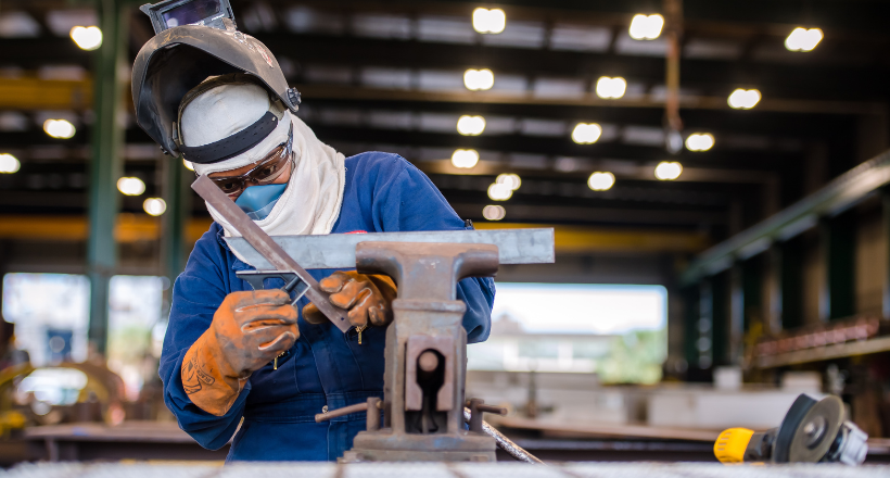 welder prepares work station