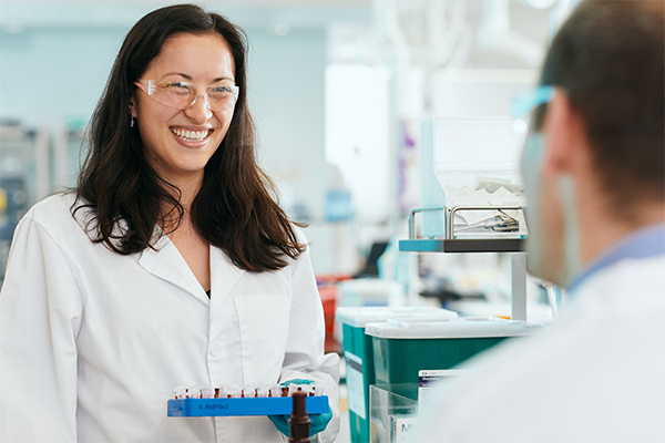 Scientists_working-on-computer-in-lab_lo_96dpi