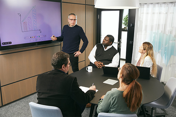 GlobalSupply_02_Hero_600x400